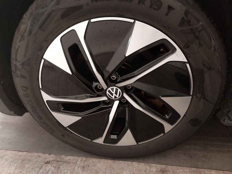 Volkswagen ID.5 Pro Performance • ACC • električna peta vrata — 8