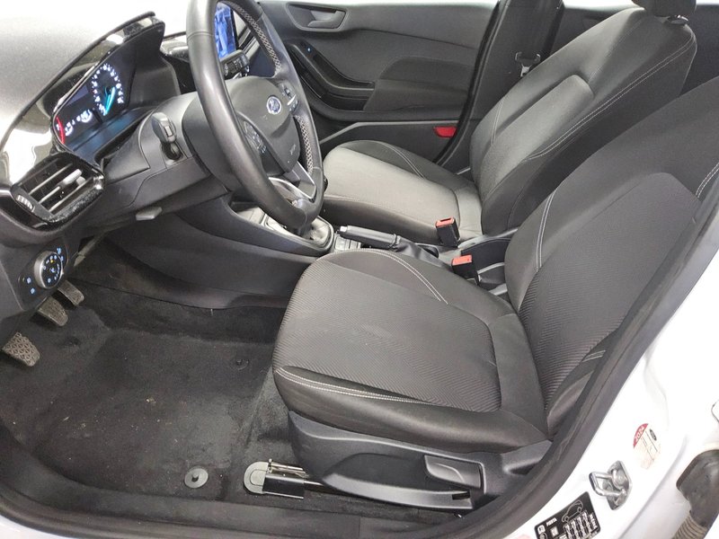 Ford Fiesta 1.1 Cool&Connect • LED — 8