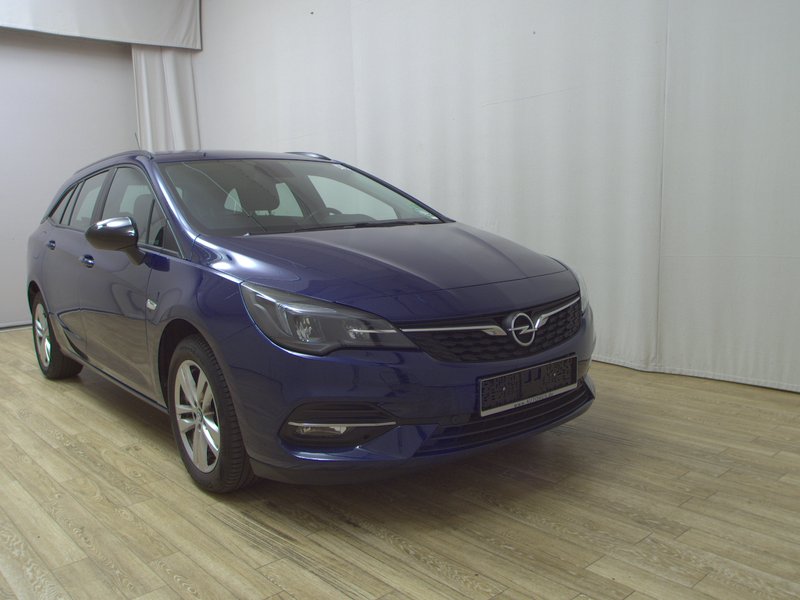 Opel Astra ST 1.2 Turbo Edition • Full LED — 3