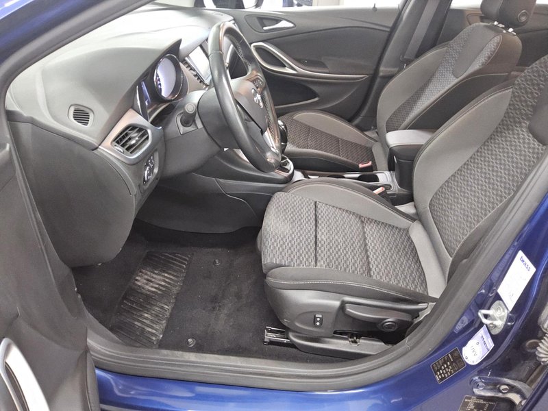 Opel Astra ST 1.2 Turbo Edition • Full LED — 8