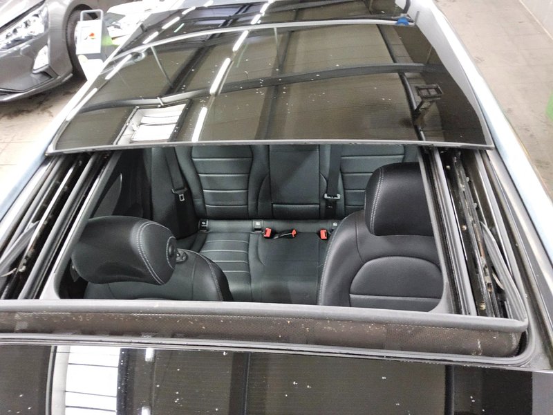 Mercedes-Benz C 220 d karavan automatik Avantgarde • panorama • LED — 11