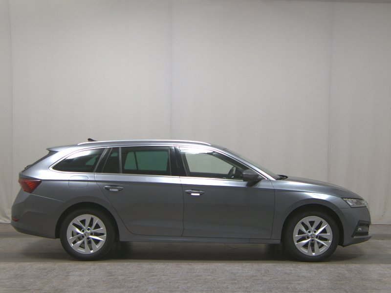 Škoda Octavia 2.0 TDI automatik Style • ACC • el. peta vrata