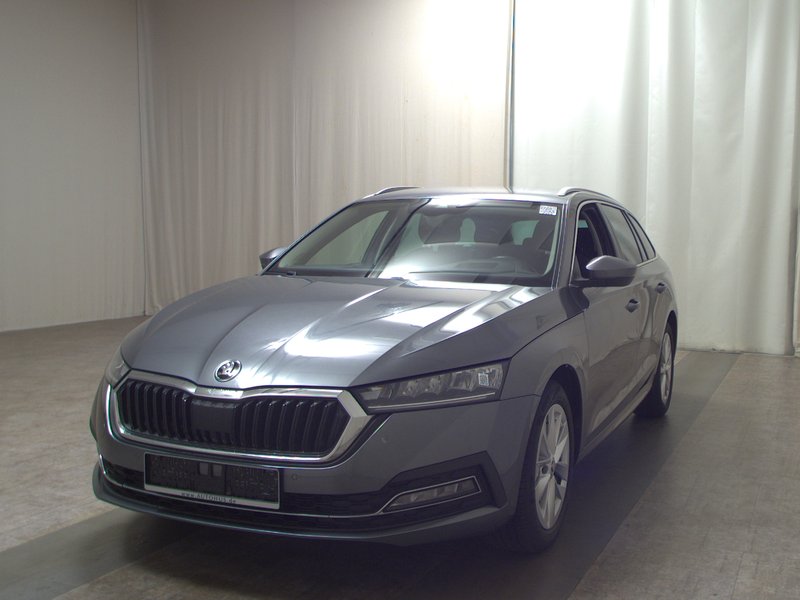 Škoda Octavia 2.0 TDI automatik Style • ACC • el. peta vrata — 2