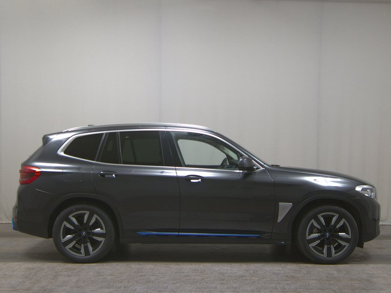 BMW iX3 Inspiring • ACC • električna peta vrata