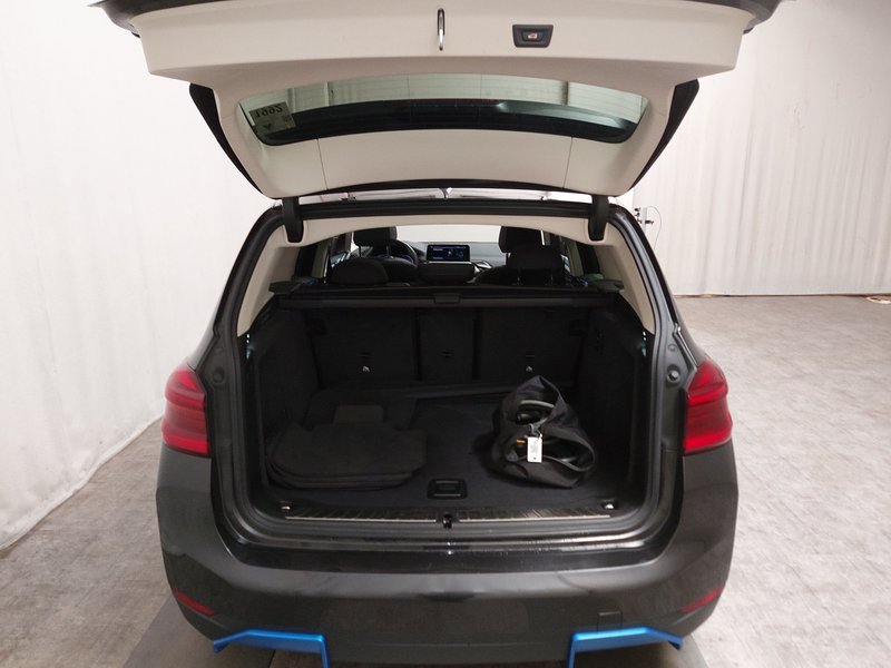 BMW iX3 Inspiring • ACC • električna peta vrata — 16