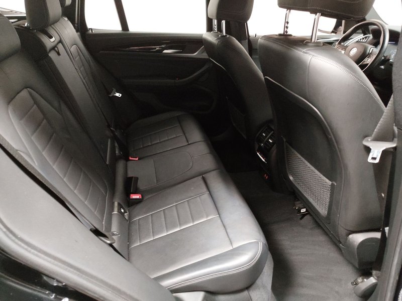 BMW X3 xDrive20i automatik Luxury Line • koža • LED — 17