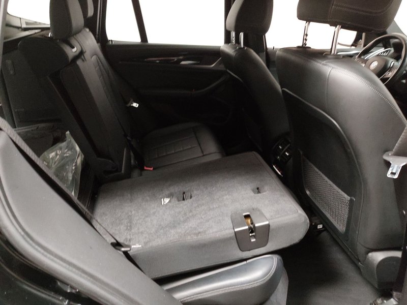 BMW X3 xDrive20i automatik Luxury Line • koža • LED — 18