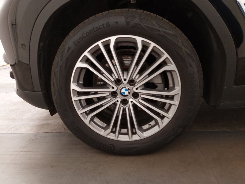 BMW X3 xDrive20i automatik Luxury Line • koža • LED — 9
