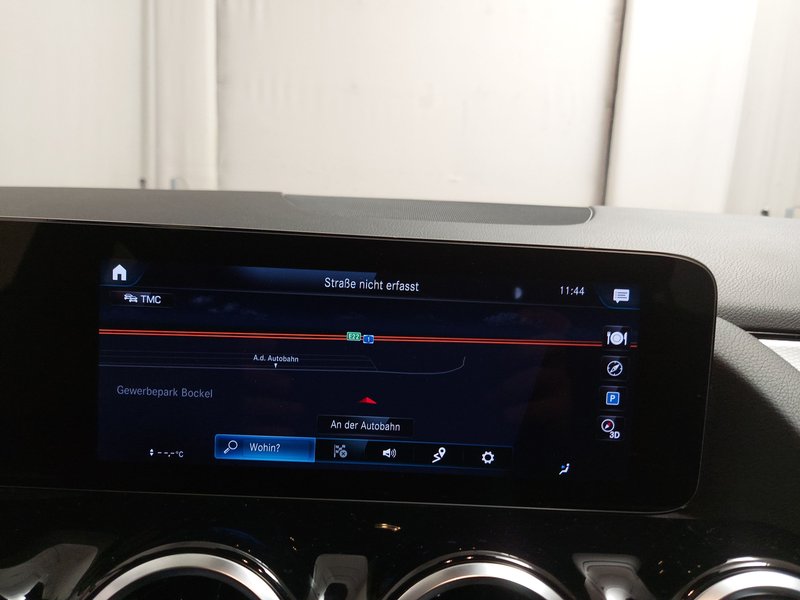 Mercedes-Benz GLA 200 d automatik Style • ACC • kuka — 17