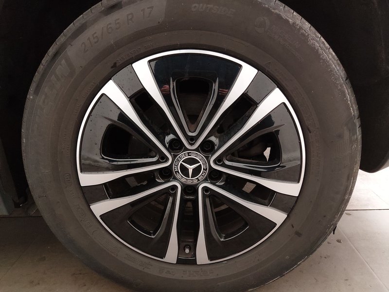 Mercedes-Benz GLA 200 d automatik Style • ACC • kuka — 8