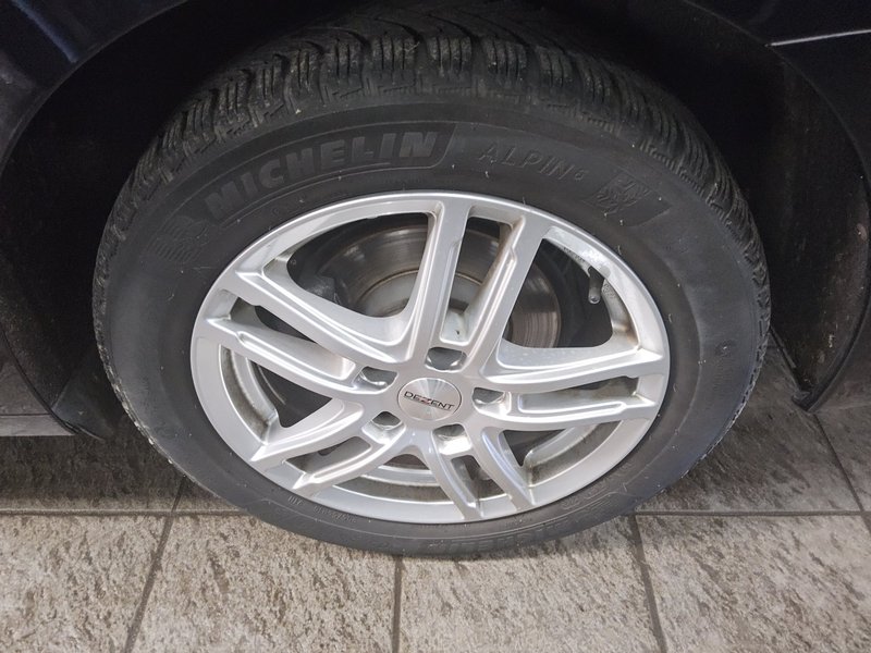 Volkswagen Golf 8 Variant 2.0 TDI automatik Life • ACC • Full LED — 11