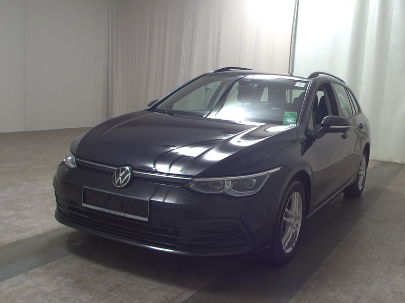 Volkswagen Golf 8 Variant 2.0 TDI automatik Life • ACC • Full LED — 2