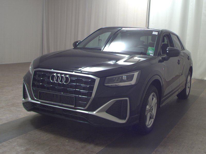 Audi Q2 30 TFSI S line • Full LED • električna peta vrata — 2