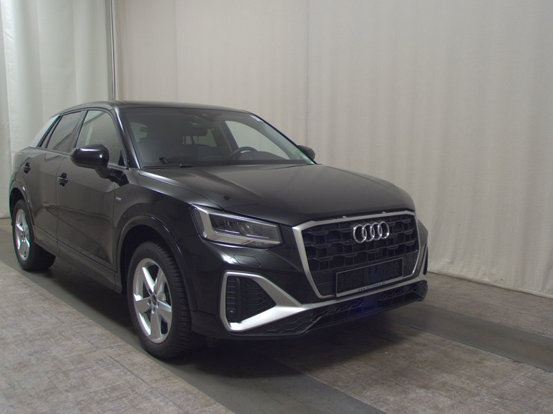 Audi Q2 30 TFSI S line • Full LED • električna peta vrata — 3