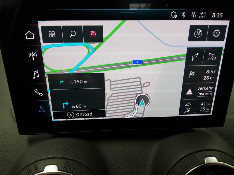 Audi Q2 30 TFSI S line • Full LED • električna peta vrata — 7