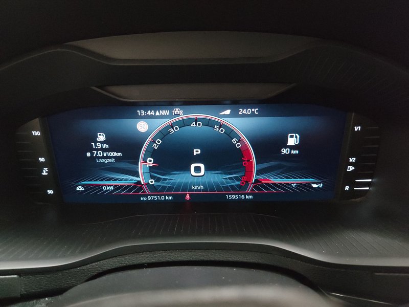 Škoda Karoq 1.5 TSI automatik SportLine • ACC • električna peta vrata — 25