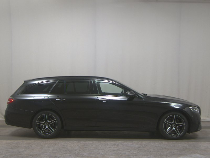 Mercedes-Benz E 220 d karavan automatik AMG Line • 360° kamera • ACC