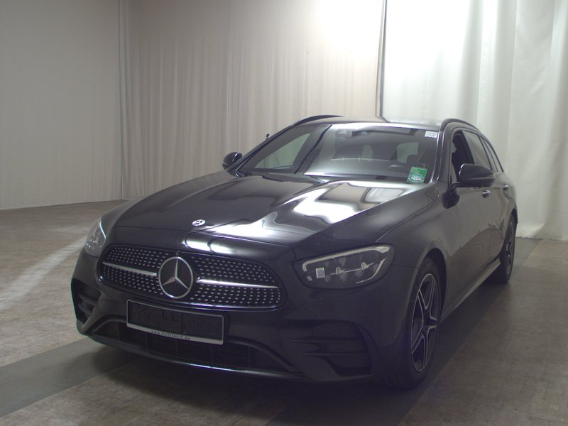 Mercedes-Benz E 220 d karavan automatik AMG Line • 360° kamera • ACC — 2