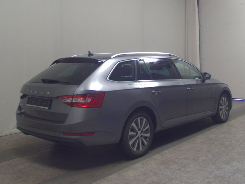 Škoda Superb Kombi 2.0 TDI automatik Ambition • ACC • električna peta vrata — 4
