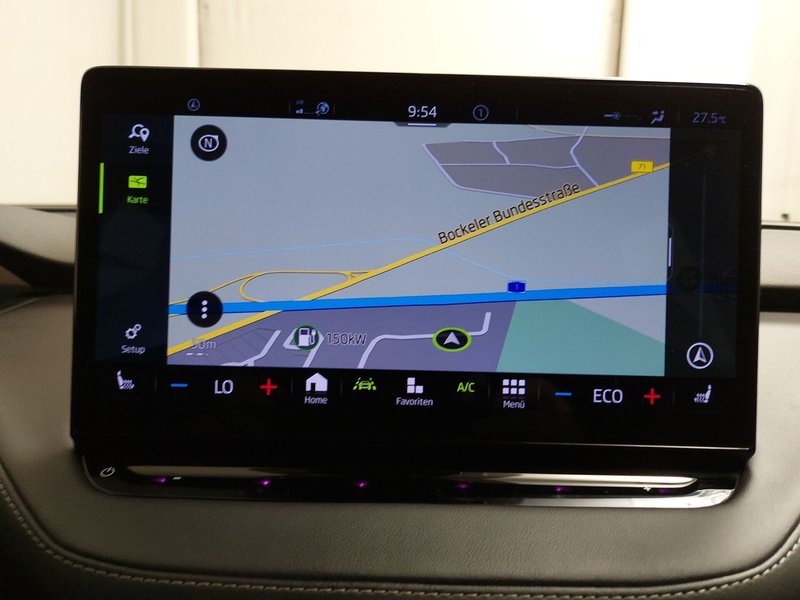 Škoda Enyaq iV 80 SportLine • 360° kamera • LED — 22