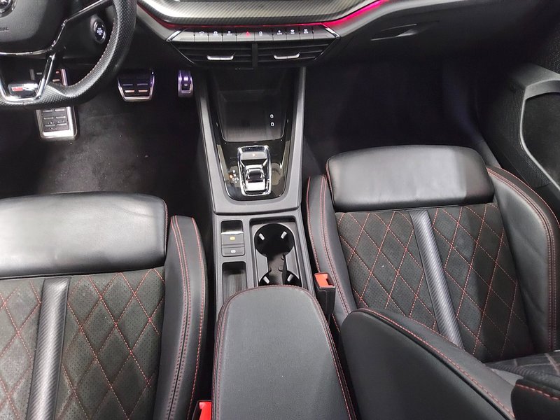 Škoda Octavia Combi 2.0 TSI RS automatik • HUD • ACC — 6