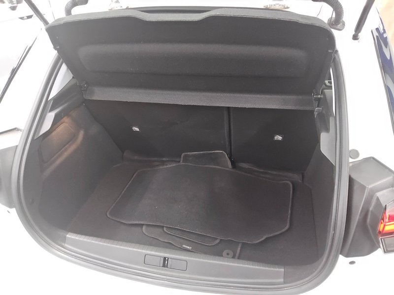 Opel Corsa 1.5 D Elegance • Full LED — 12