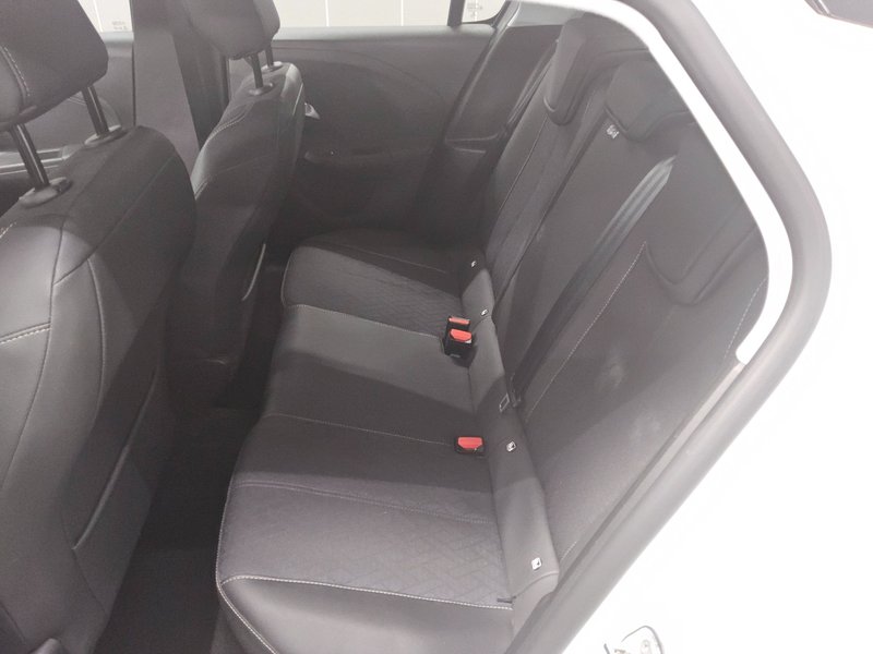 Opel Corsa 1.5 D Elegance • Full LED — 13