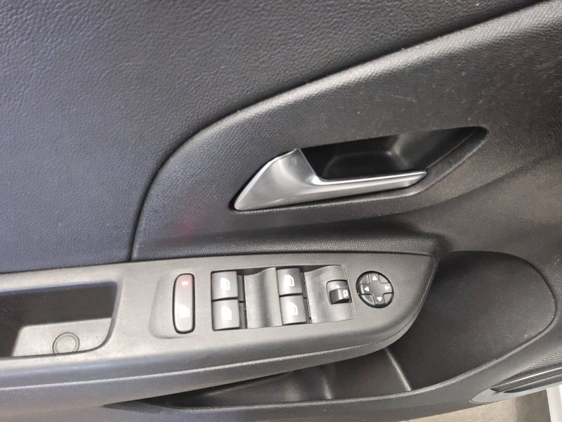 Opel Corsa 1.5 D Elegance • Full LED — 9