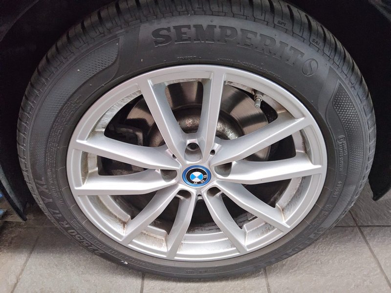 BMW 320e Touring automatik • ACC • Full LED — 11
