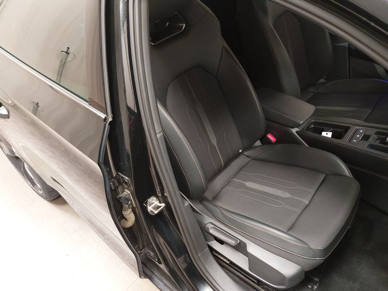 CUPRA Leon Sportstourer 1.4 e-Hybrid automatik • ACC • kuka — 10