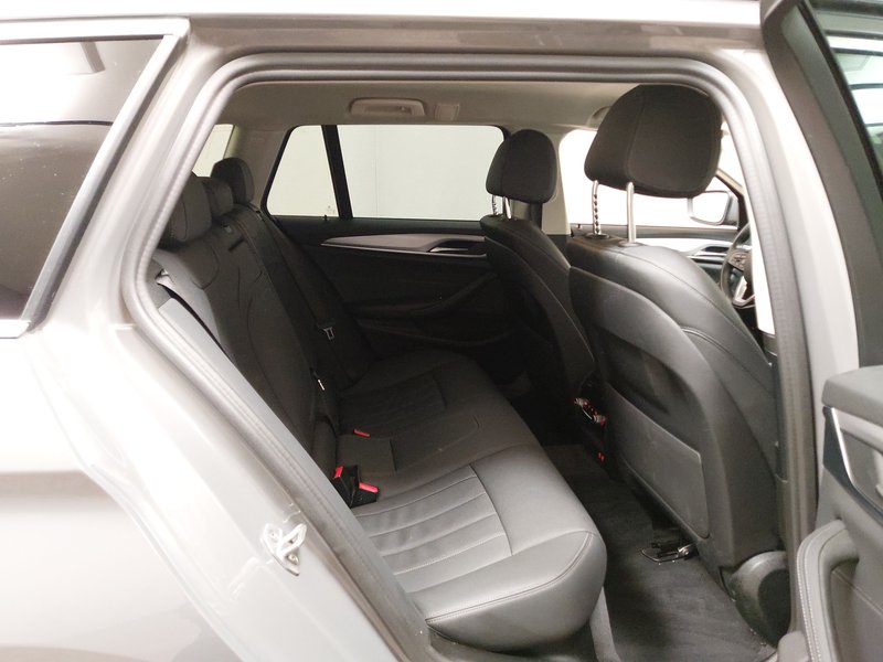BMW 520d Touring automatik • LED — 12