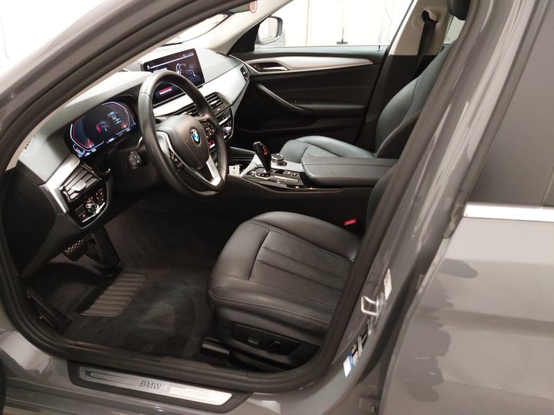 BMW 520d Touring automatik • LED — 6
