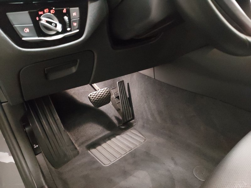 BMW 520d Touring automatik • LED — 7