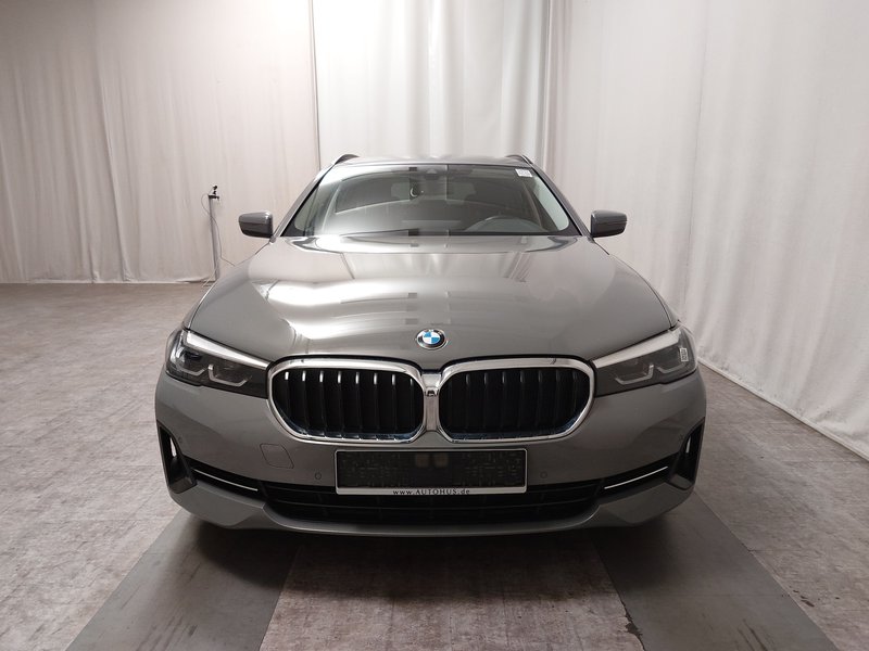 BMW 520d Touring automatik • LED — 9