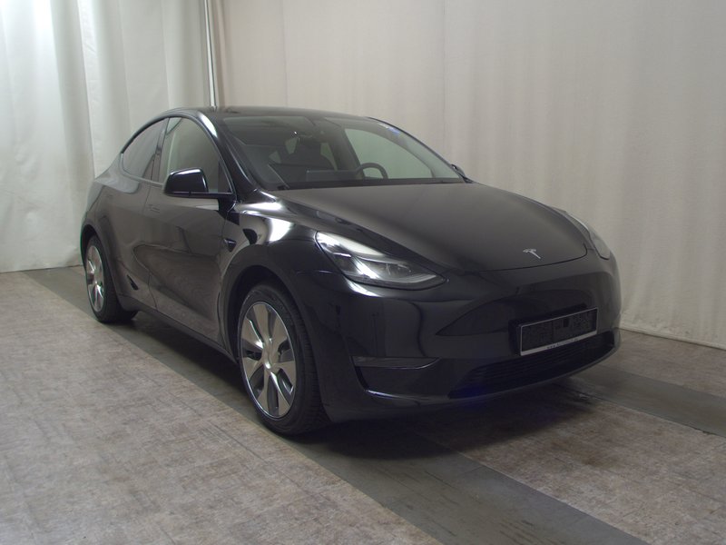 Tesla Model Y Long Range AWD • ACC • 360° kamera — 3