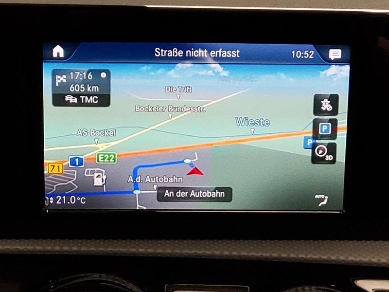 Mercedes-Benz A 250 e automatik Progressive • panorama • koža — 7