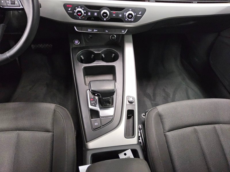 Audi A4 Avant 35 TDI automatik • HUD • Full LED — 6