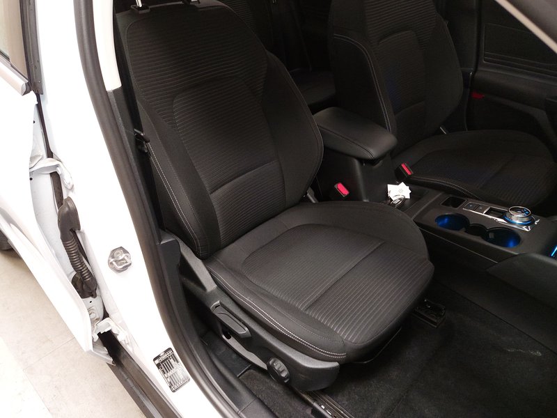 Ford Focus Turnier 1.5 EcoBlue automatik Titanium • LED • Bezključni pristup — 10