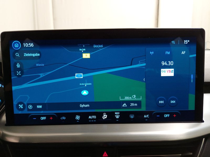 Ford Focus Turnier 1.5 EcoBlue automatik Titanium • LED • Bezključni pristup — 17