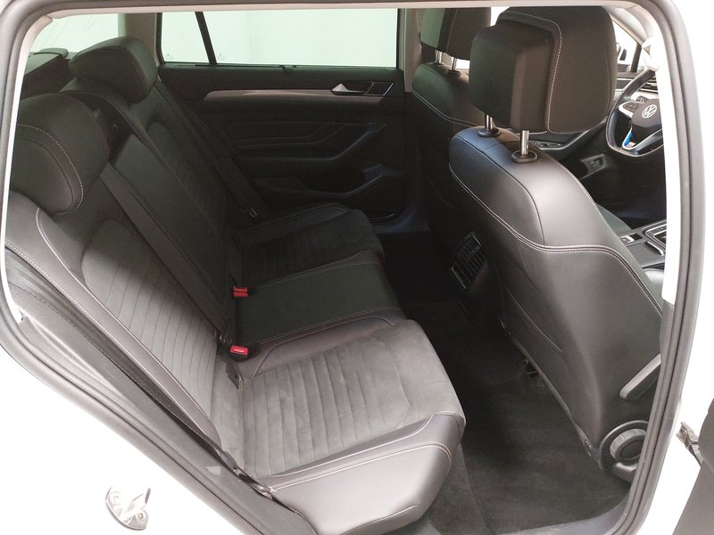 Volkswagen Passat Variant GTE 1.4 TSI automatik • ACC • Kuka za vuču (zakretna) — 12