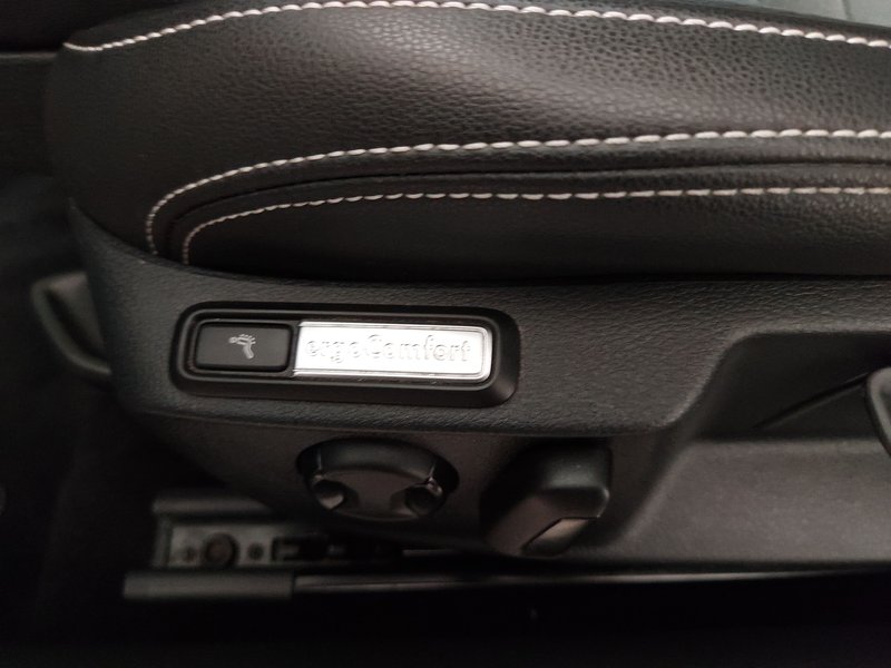 Volkswagen Passat Variant GTE 1.4 TSI automatik • ACC • Kuka za vuču (zakretna) — 15