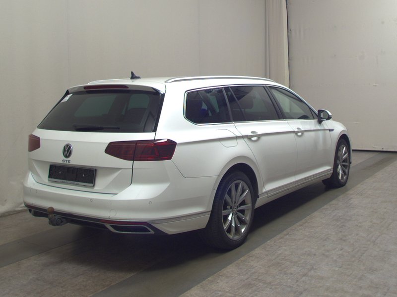 Volkswagen Passat Variant GTE 1.4 TSI automatik • ACC • Kuka za vuču (zakretna) — 4
