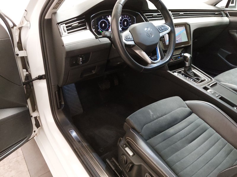 Volkswagen Passat Variant GTE 1.4 TSI automatik • ACC • Kuka za vuču (zakretna) — 6