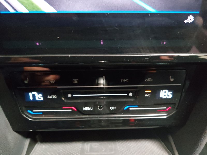 Volkswagen Passat Variant GTE 1.4 TSI automatik • ACC • LED — 15