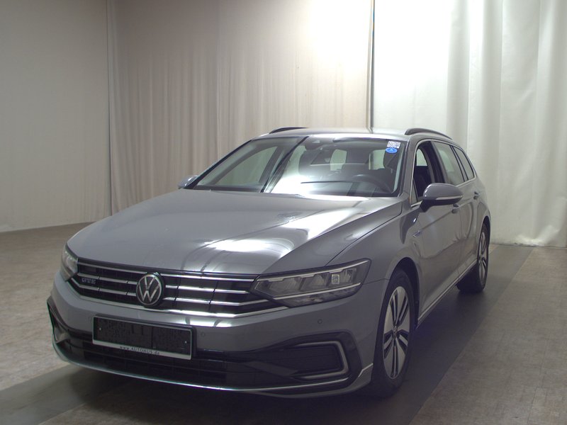 Volkswagen Passat Variant GTE 1.4 TSI automatik • ACC • LED — 2