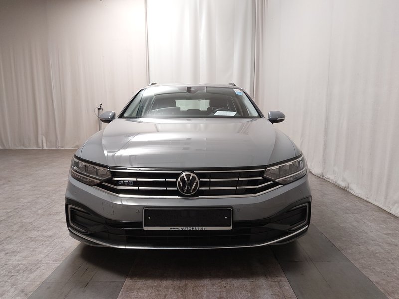 Volkswagen Passat Variant GTE 1.4 TSI automatik • ACC • LED — 9
