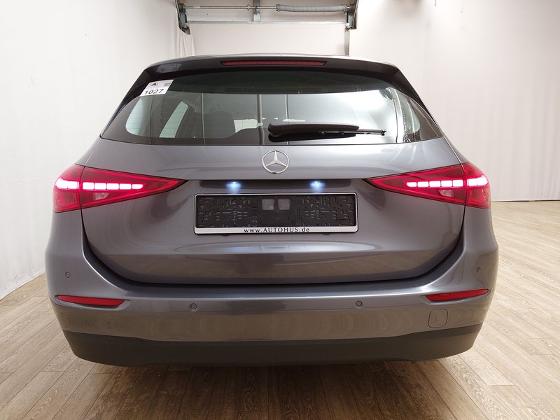 Mercedes-Benz C 220 d karavan automatik • električna peta vrata • LED — 14