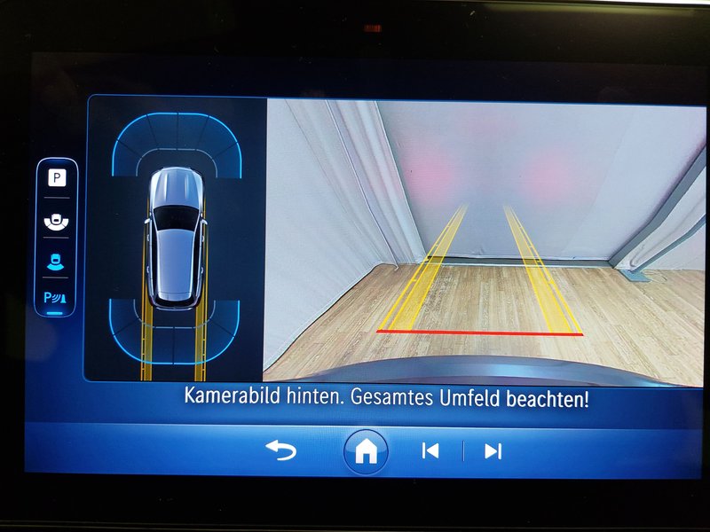 Mercedes-Benz C 220 d karavan automatik • električna peta vrata • LED — 15