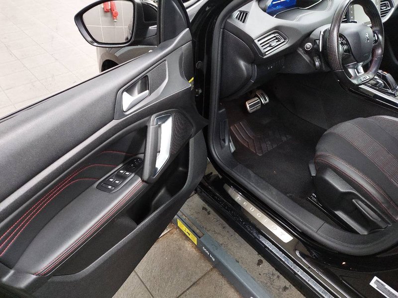 Peugeot 308 1.5 BlueHDi 130 GT-Line automatik • ACC • LED — 5