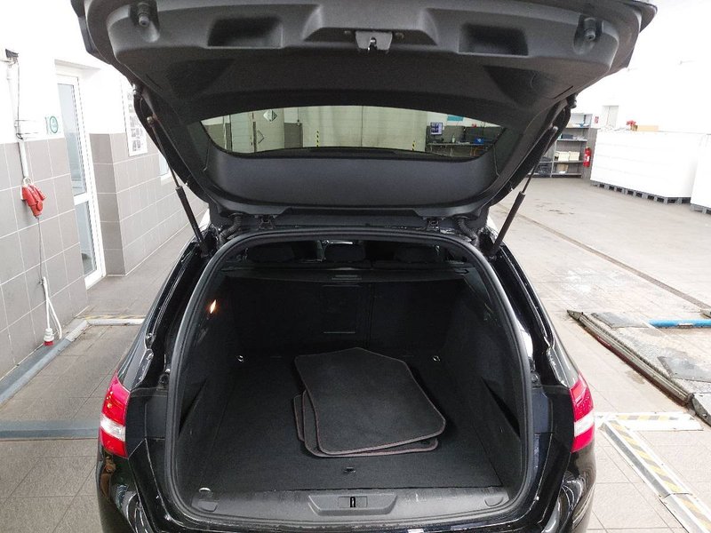 Peugeot 308 1.5 BlueHDi 130 GT-Line automatik • ACC • LED — 9